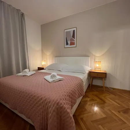 Bel Canto Apartment *
