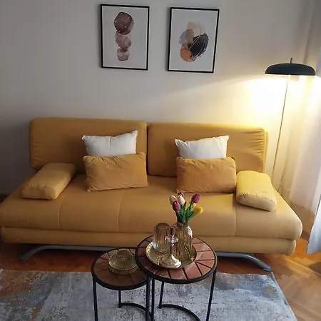 Bel Canto Apartment *
